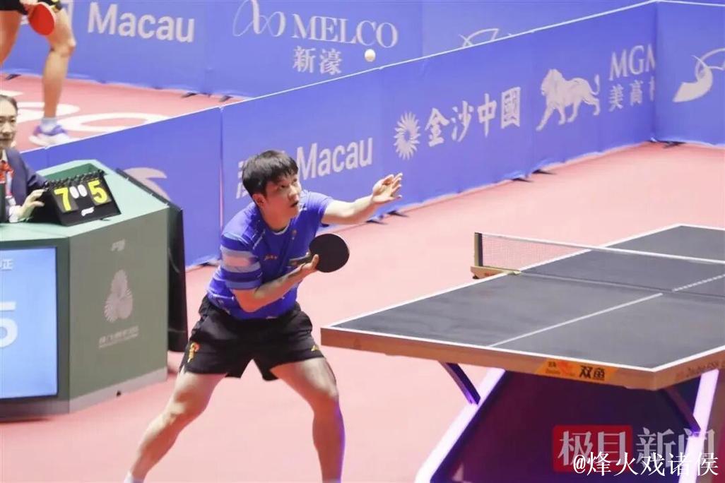 樊振东4-0横扫孙正 晋级十五运会男单四强 樊振东4-0横扫孙正 晋级十五运会男单四强